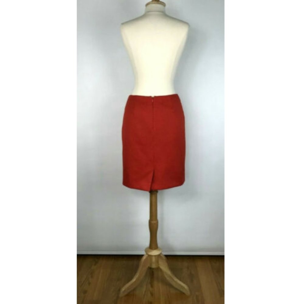 AK ANNE KLEIN Woman's Lined Red Skirt Sz 6P - Picture 2 of 7